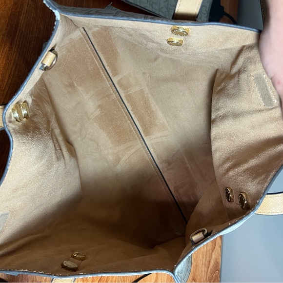 Calvin Klein Extra Large Cream and Brown Tote w/ Wallet and Base shaper. - Picture 7 of 13